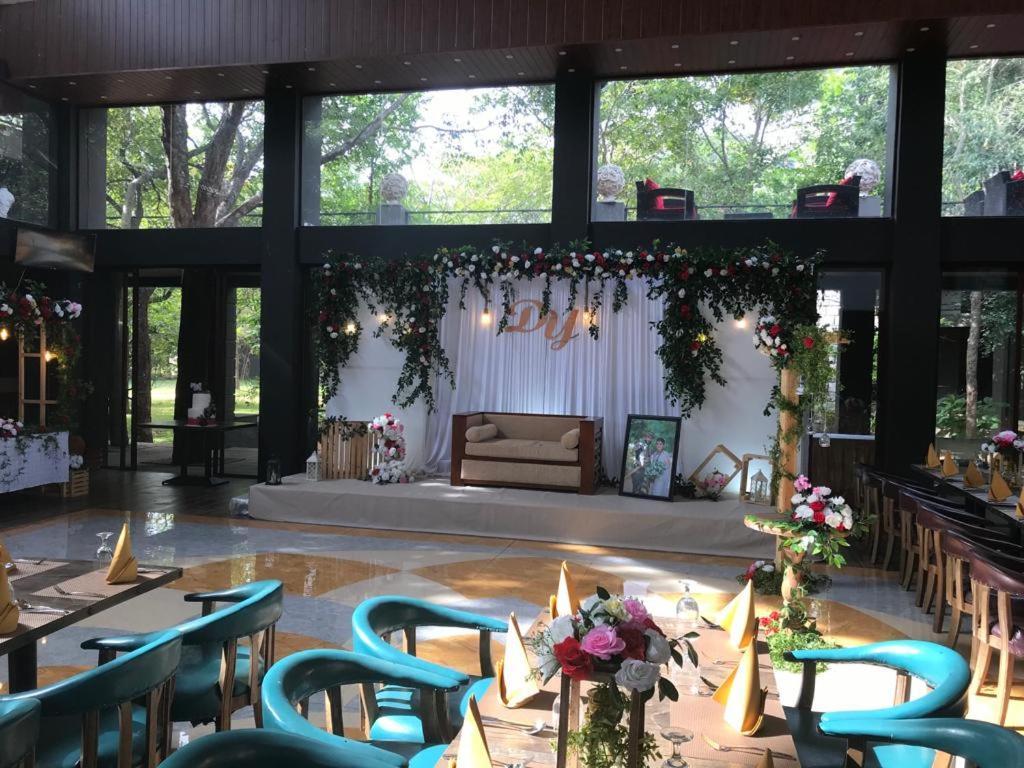 Aswadduma Hotel Dambulla Esterno foto